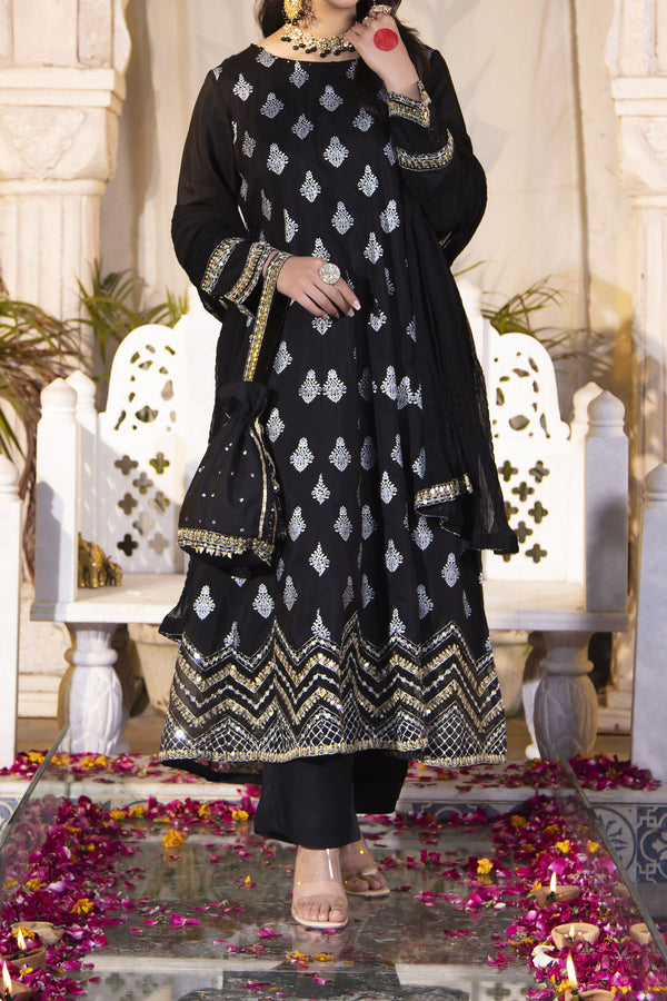 Embroidered Ladies Black Pakistani Cotton Suit Set, Stitched at Rs 690 in  Surat